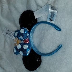 Disney Parks Minnie ears NWT